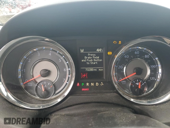 2016 Chrysler Town & Country Touring with VIN 2C4RC1BG9GR261058, listed as a Copart auction lot 52761265 with 70,288 mi miles and Salvage Title. Bid and sale history available at DreamBid. Image 9.