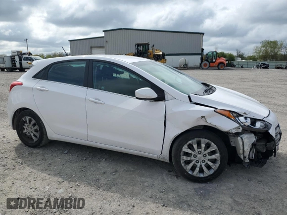 2016 Hyundai Elantra with VIN KMHD35LH4GU260990, listed as a Copart auction lot 56382565 with 29,847 mi miles and Salvage Title. Bid and sale history available at DreamBid. Image 4.
