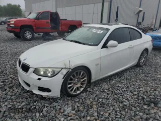 2013 BMW 3 Series 328i with VIN WBAKE3C51DE771219, listed as a Copart auction lot 50423125 with 205,379 mi miles and Salvage Title. Bid and sale history available at carsss.com. Image 1.