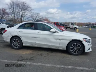 2015 Mercedes-Benz C-Class C 300 Luxury with VIN 55SWF4KB5FU026651, listed as a IAAI auction lot 41892311 with 101,285 mi miles. Bid and sale history available at carsss.com. Image 12.