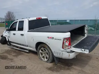 2016 Ram 1500 Express z VIN 1C6RR7FT2GS147174, wystawiony jako IAAI lot #42019690 z przebiegiem 53 330 mil mil oraz . Historia ofert i sprzedaży dostępna na DreamBid. Obrazek 3.