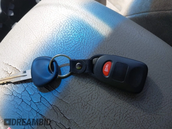 2008 Kia Sorento LX z VIN KNDJC735885836309, wystawiony jako IAAI lot #41972002 z przebiegiem 199 357 mil mil oraz . Historia ofert i sprzedaży dostępna na DreamBid. Obrazek 11.
