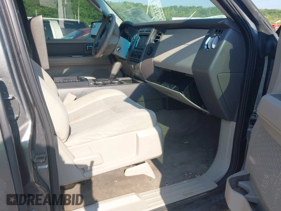 2014 Ford Expedition XLT with VIN 1FMJU1H53EEF00951, listed as a IAAI auction lot 42559040 with 225,162 mi miles and . Bid and sale history available at DreamBid. Image 5.