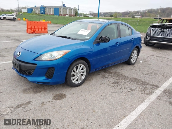 2012 Mazda 3 i Touring z VIN JM1BL1V74C1667180, wystawiony jako IAAI lot #41953161 z przebiegiem 174 802 mil mil oraz . Historia ofert i sprzedaży dostępna na DreamBid. Obrazek 2.
