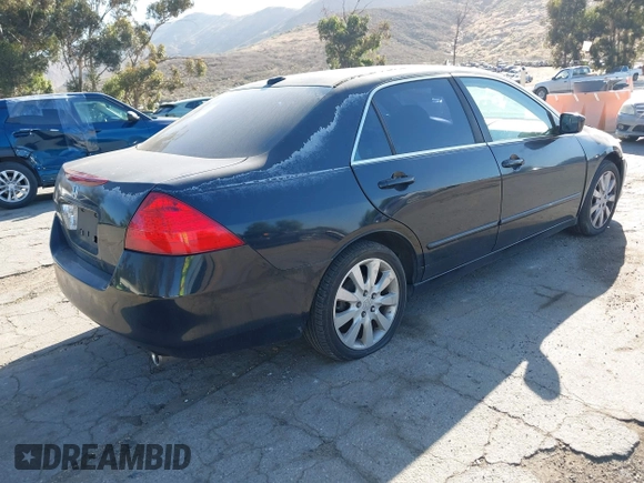 2006 Honda Accord EX-L z VIN 1HGCM665X6A066714, wystawiony jako IAAI lot #42268642 z przebiegiem 243 025 mil mil oraz . Historia ofert i sprzedaży dostępna na DreamBid. Obrazek 4.