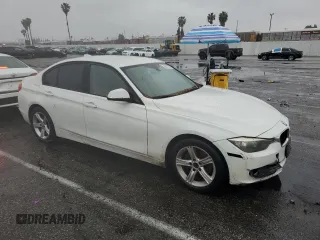 2015 BMW 3 Series 320i z VIN WBA3B1C54FP681488, wystawiony jako Copart lot #48207625 z przebiegiem 148 392 mil mil oraz Szkoda całkowita • Salvage title. Historia ofert i sprzedaży dostępna na DreamBid. Obrazek 4.