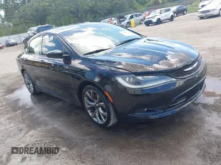 2015 Chrysler 200 S with VIN 1C3CCCBB6FN626222, listed as a IAAI auction lot 42522125 with 109,883 mi miles and . Bid and sale history available at DreamBid. Image 1.