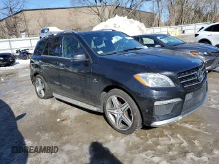 2015 Mercedes-Benz M 63 AMG with VIN 4JGDA7EB1FA473745, listed as a Copart auction lot 45077315 with 114,782 mi miles and Clean Title. Bid and sale history available at carsss.com. Image 4.