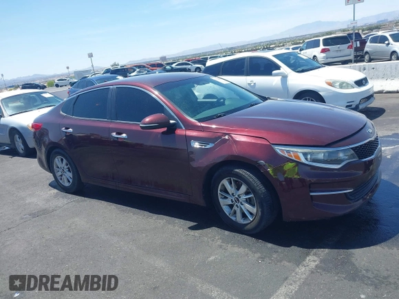 2018 Kia Optima LX z VIN 5XXGT4L36JG179485, wystawiony jako IAAI lot #42100805 z przebiegiem 90 165 mil mil oraz . Historia ofert i sprzedaży dostępna na DreamBid. Obrazek 6.