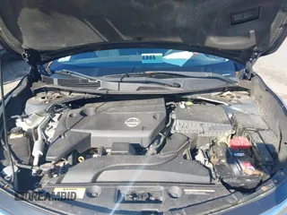 2015 Nissan Altima 2.5 S with VIN 1N4AL3AP7FC182401, listed as a IAAI auction lot 42110825 with 153,568 mi miles. Bid and sale history available at carsss.com. Image 10.