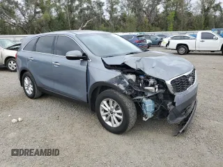 2020 Kia Sorento LX with VIN 5XYPG4A37LG643258, listed as a Copart auction lot 46093245 with 122,379 mi miles and Salvage Title. Bid and sale history available at carsss.com. Image 4.