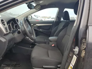 2010 Pontiac Vibe w/1SA with VIN 5Y2SP6E82AZ418692, listed as a Copart auction lot 68358634 with 111,008 mi miles and Salvage Title. Bid and sale history available at carsss.com. Image 7.