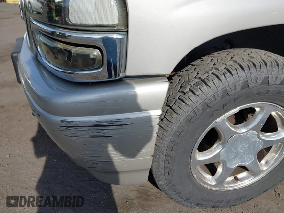 2004 GMC Yukon Denali z VIN 1GKEK63U84J181533, wystawiony jako IAAI lot #42098120 z przebiegiem 195 664 mil mil oraz . Historia ofert i sprzedaży dostępna na DreamBid. Obrazek 6.