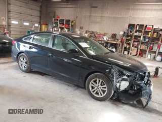 2016 Hyundai Sonata SE z VIN 5NPE24AF5GH260658, wystawiony jako IAAI lot #41884896 z przebiegiem 127 645 mil mil oraz . Historia ofert i sprzedaży dostępna na DreamBid. Obrazek 1.