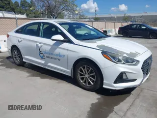2018 Hyundai Sonata SE with VIN 5NPE24AF4JH674506, listed as a IAAI auction lot 41958720 with 264,797 mi miles and . Bid and sale history available at carsss.com. Image 1.