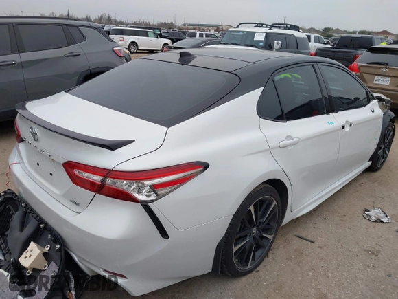 2019 Toyota Camry XSE with VIN 4T1B61HK0KU278004, listed as a IAAI auction lot 41582273 with 73,270 mi miles. Bid and sale history available at carsss.com. Image 4.
