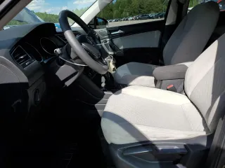 2018 Volkswagen Tiguan S с VIN 3VV0B7AXXJM122461, выставлен на аукционе Copart как лот 56054285 с пробегом 77 176 миль миль и Списание • Salvage title. История ставок и продаж доступна на DreamBid. Изображение 7.
