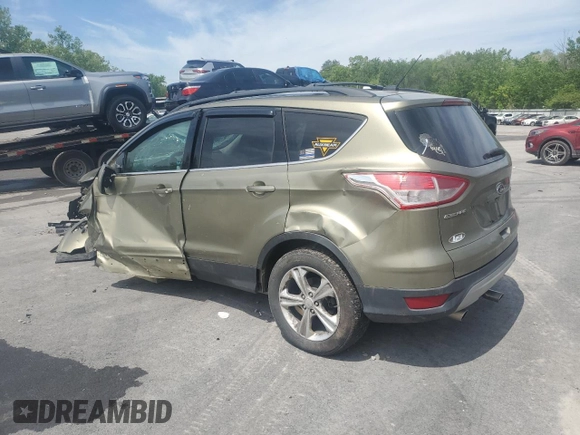 2013 Ford Escape SE с VIN 1FMCU9GX4DUA82835, выставлен на аукционе Copart как лот 58487185 с пробегом Не указан миль и Списание • Salvage title. История ставок и продаж доступна на DreamBid. Изображение 2.