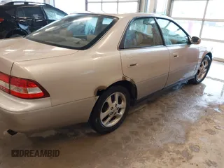 2001 Lexus ES 300 with VIN JT8BF28G510292961, listed as a IAAI auction lot 41584509 with 205,752 mi miles and . Bid and sale history available at DreamBid. Image 12.