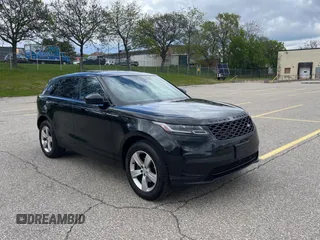 2018 Land Rover Range Rover Velar S z VIN SALYB2RN1JA726896, wystawiony jako Copart lot #58622365 z przebiegiem 174 307 mil mil oraz Czysty tytuł • Clean title. Historia ofert i sprzedaży dostępna na DreamBid. Obrazek 1.