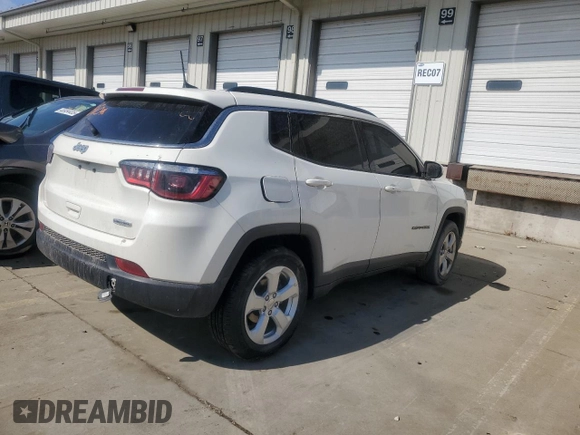 2018 Jeep Compass Latitude with VIN 3C4NJCBB5JT226168, listed as a Copart auction lot 47044735 with Not provided miles and Salvage title. Bid and sale history available at DreamBid. Image 3.
