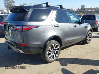 2018 Land Rover Discovery HSE Luxury with VIN SALRT2RV4JA049800, listed as a IAAI auction lot 41637444 with 57,452 mi miles. Bid and sale history available at carsss.com. Image 4.