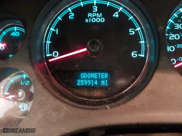 2010 Chevrolet Suburban LT with VIN 1GNUKJE37AR236296, listed as a IAAI auction lot 41654842 with 259,914 mi miles. Bid and sale history available at carsss.com. Image 7.