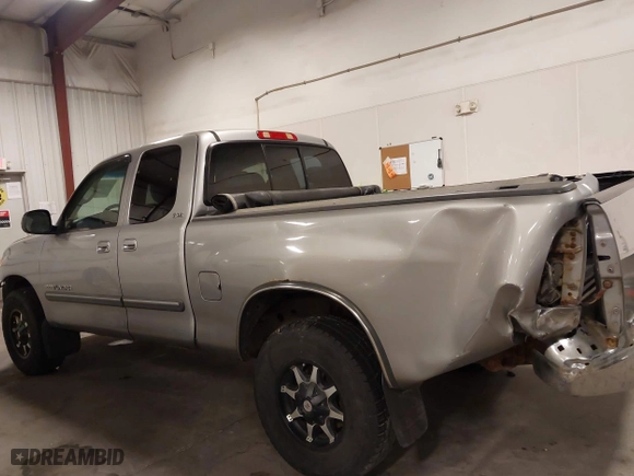 2005 Toyota Tundra SR5 with VIN 5TBBT44155S459077, listed as a IAAI auction lot 41622265 with 210,746 mi miles. Bid and sale history available at carsss.com. Image 15.