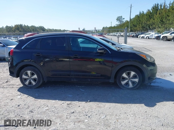 2017 Kia Niro Touring Launch Edition with VIN KNDCC3LC3H5034914, listed as a IAAI auction lot 41683906 with 1 mi miles. Bid and sale history available at carsss.com. Image 13.