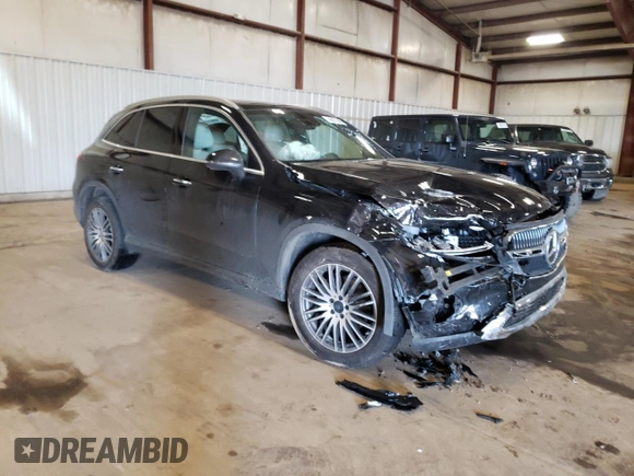 2024 Mercedes-Benz GLC with VIN W1NKM4HB0RF086603, listed as a Copart auction lot 46851045 with 0 mi miles and Non Repairable. Bid and sale history available at carsss.com. Image 4.