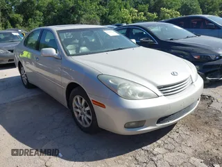 2002 Lexus ES 300 with VIN JTHBF30G420047703, listed as a IAAI auction lot 42336936 with 530,372 mi miles and . Bid and sale history available at DreamBid. Image 1.