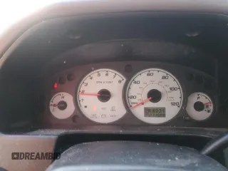 2002 Ford Escape XLS Choice z VIN 1FMYU01102KC91021, wystawiony jako Copart lot #47584065 z przebiegiem 211 589 mil mil oraz Czysty tytuł • Clean title. Historia ofert i sprzedaży dostępna na DreamBid. Obrazek 9.