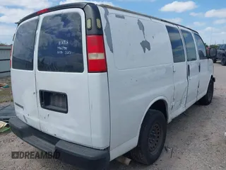 2007 Chevrolet Express Cargo Van with VIN 1GCFG15X071112951, listed as a IAAI auction lot 41896802 with 303,111 mi miles. Bid and sale history available at carsss.com. Image 4.