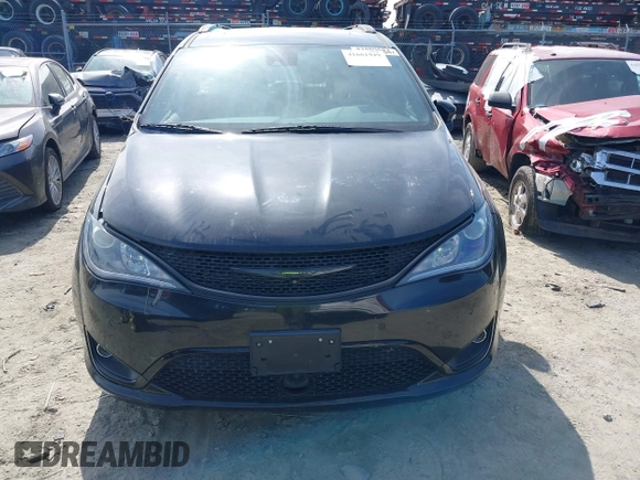 2019 Chrysler Pacifica Limited 35th Anniversary with VIN 2C4RC1GG3KR617683, listed as a IAAI auction lot 41661949 with 79,779 mi miles and . Bid and sale history available at DreamBid. Image 12.