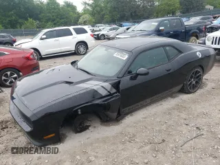2013 Dodge Challenger SXT z VIN 2C3CDYAG6DH515778, wystawiony jako Copart lot #55976665 z przebiegiem 160 194 mil mil oraz Szkody całkowita. Historia ofert i sprzedaży dostępna na DreamBid. Obrazek 1.