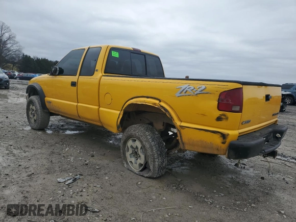 2002 Chevrolet S-10 LS with VIN 1GCCT19W128251633, listed as a Copart auction lot 44657705 with 181,895 mi miles and Clean Title. Bid and sale history available at carsss.com. Image 2.
