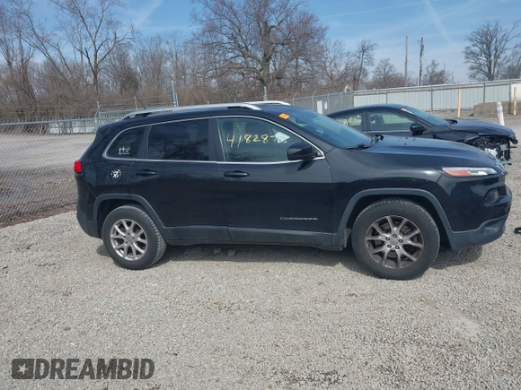 2015 Jeep Cherokee Latitude with VIN 1C4PJLCB3FW517843, listed as a IAAI auction lot 41828715 with 146,862 mi miles and . Bid and sale history available at DreamBid. Image 14.