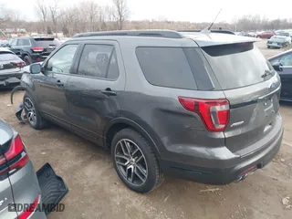 2019 Ford Explorer Sport with VIN 1FM5K8GT6KGB39523, listed as a IAAI auction lot 40913683 with 50,380 mi miles. Bid and sale history available at carsss.com. Image 3.