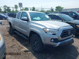 2021 Toyota Tacoma SR z VIN 3TYSZ5AN0MT036820, wystawiony jako IAAI lot #42462557 z przebiegiem 39 876 mil mil oraz . Historia ofert i sprzedaży dostępna na DreamBid. Obrazek 1.