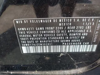 2014 Volkswagen Jetta SE with VIN 3VWD17AJ2EM392821, listed as a IAAI auction lot 42621085 with 102,211 mi miles and . Bid and sale history available at DreamBid. Image 9.