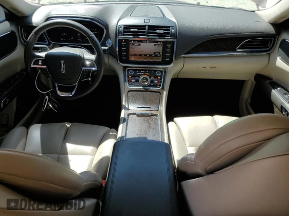 2018 Lincoln Continental Premiere z VIN 1LN6L9PK6J5606061, wystawiony jako Copart lot #50630745 z przebiegiem 59 433 mil mil oraz Szkoda całkowita • Salvage title. Historia ofert i sprzedaży dostępna na DreamBid. Obrazek 8.