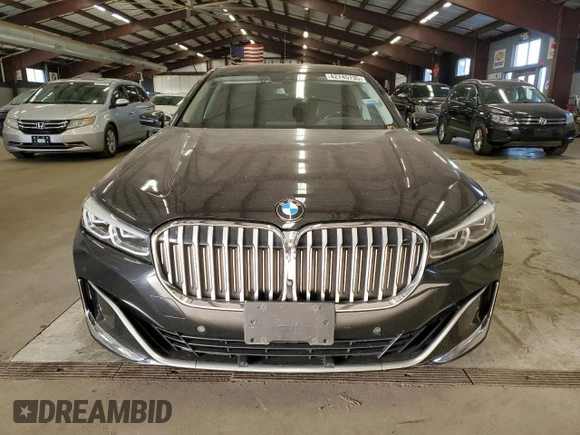 2020 BMW 7 Series 740i xDrive z VIN WBA7T4C06LGF97045, wystawiony jako Copart lot #42745735 z przebiegiem 115 509 mil mil oraz Czysty tytuł • Clean title. Historia ofert i sprzedaży dostępna na DreamBid. Obrazek 5.
