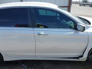 2016 Honda Accord Sport with VIN 1HGCR2F53GA047711, listed as a IAAI auction lot 42080322 with 211,635 mi miles and . Bid and sale history available at DreamBid. Image 14.