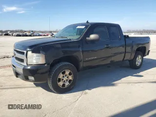 2011 Chevrolet Silverado 1500 LT with VIN 1GCRCSE05BZ283755, listed as a Copart auction lot 41523594 with 152,850 mi miles and Salvage Title. Bid and sale history available at DreamBid. Image 1.