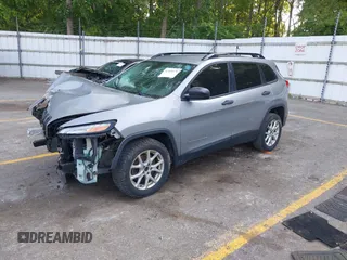 2015 Jeep Cherokee Sport с VIN 1C4PJLABXFW637626, выставлен на аукционе IAAI как лот 42448470 с пробегом 177 567 миль миль и . История ставок и продаж доступна на DreamBid. Изображение 17.