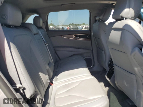 2020 Lincoln Nautilus Reserve z VIN 2LMPJ8KP8LBL09254, wystawiony jako Copart lot #53608305 z przebiegiem 26 593 mil mil oraz Nie do naprawy • Non repairable. Historia ofert i sprzedaży dostępna na DreamBid. Obrazek 11.