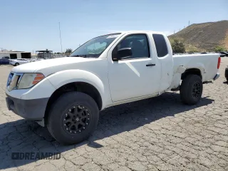 2013 Nissan Frontier S z VIN 1N6BD0CT2DN750413, wystawiony jako Copart lot #57024415 z przebiegiem 210 583 mil mil oraz Szkoda całkowita • Salvage title. Historia ofert i sprzedaży dostępna na DreamBid. Obrazek 1.