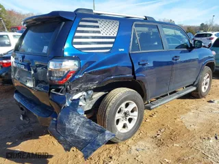 2020 Toyota 4Runner SR5 with VIN JTEBU5JR8L5777990, listed as a IAAI auction lot 41582185 with 37,862 mi miles. Bid and sale history available at carsss.com. Image 4.