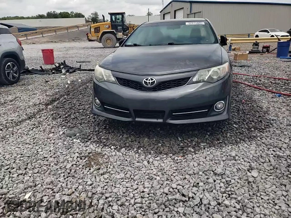 2014 Toyota Camry L with VIN 4T1BF1FK5EU756912, listed as a Copart auction lot 52815885 with 212,385 mi miles and Salvage Title. Bid and sale history available at DreamBid. Image 13.