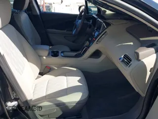 2013 Chevrolet Volt with VIN 1G1RA6E48DU106917, listed as a IAAI auction lot 42123449 with 47,089 mi miles and . Bid and sale history available at carsss.com. Image 5.